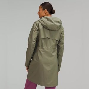 Lululemon Rain Rebel Jacket- medium olive colour